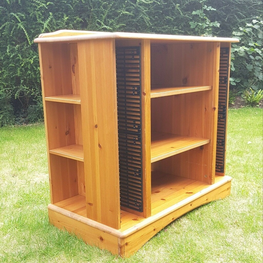 FREE FOR COLLECTION PINE TV / ENTERTAINMENT UNIT, with storage for