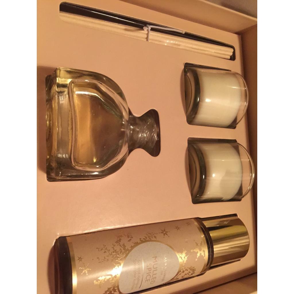 Laura Ashley Candle, Reed Diffuser and Room Spray Gift Set in