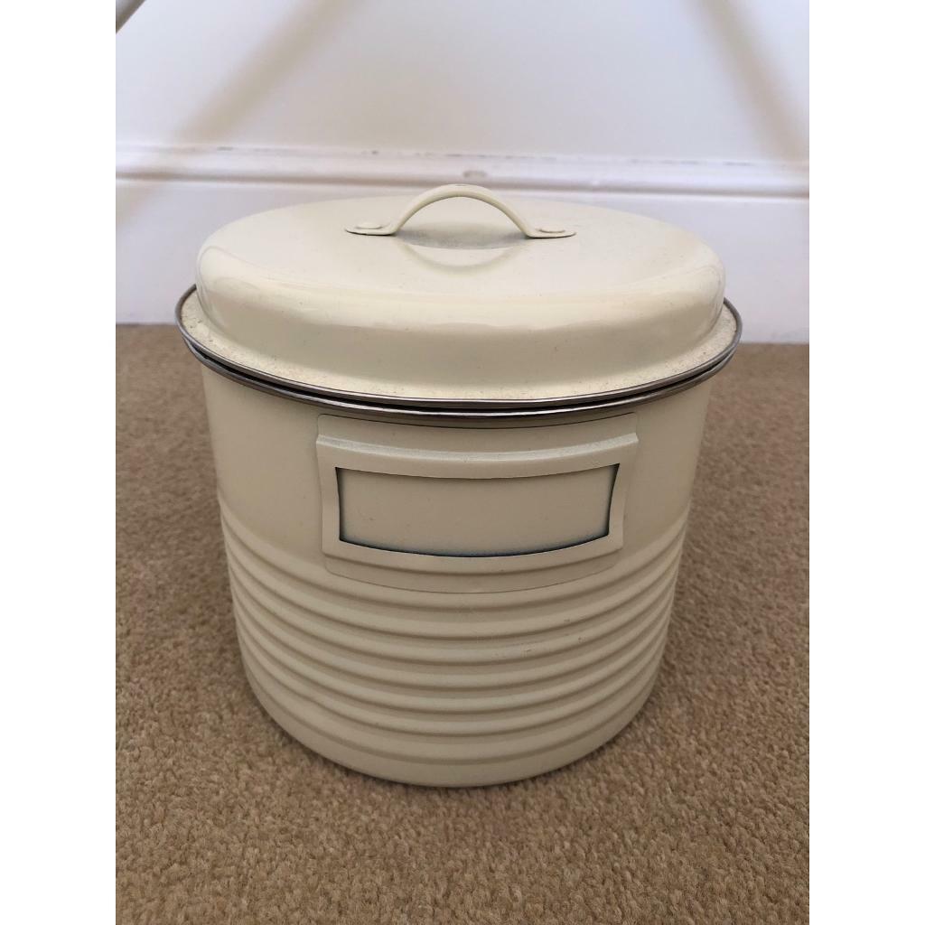 Typhoon Vintage Kitchen Large Biscuit Tin Storage Container Cream
