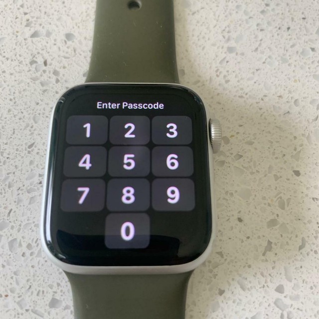 apple watch series 5 nike argos