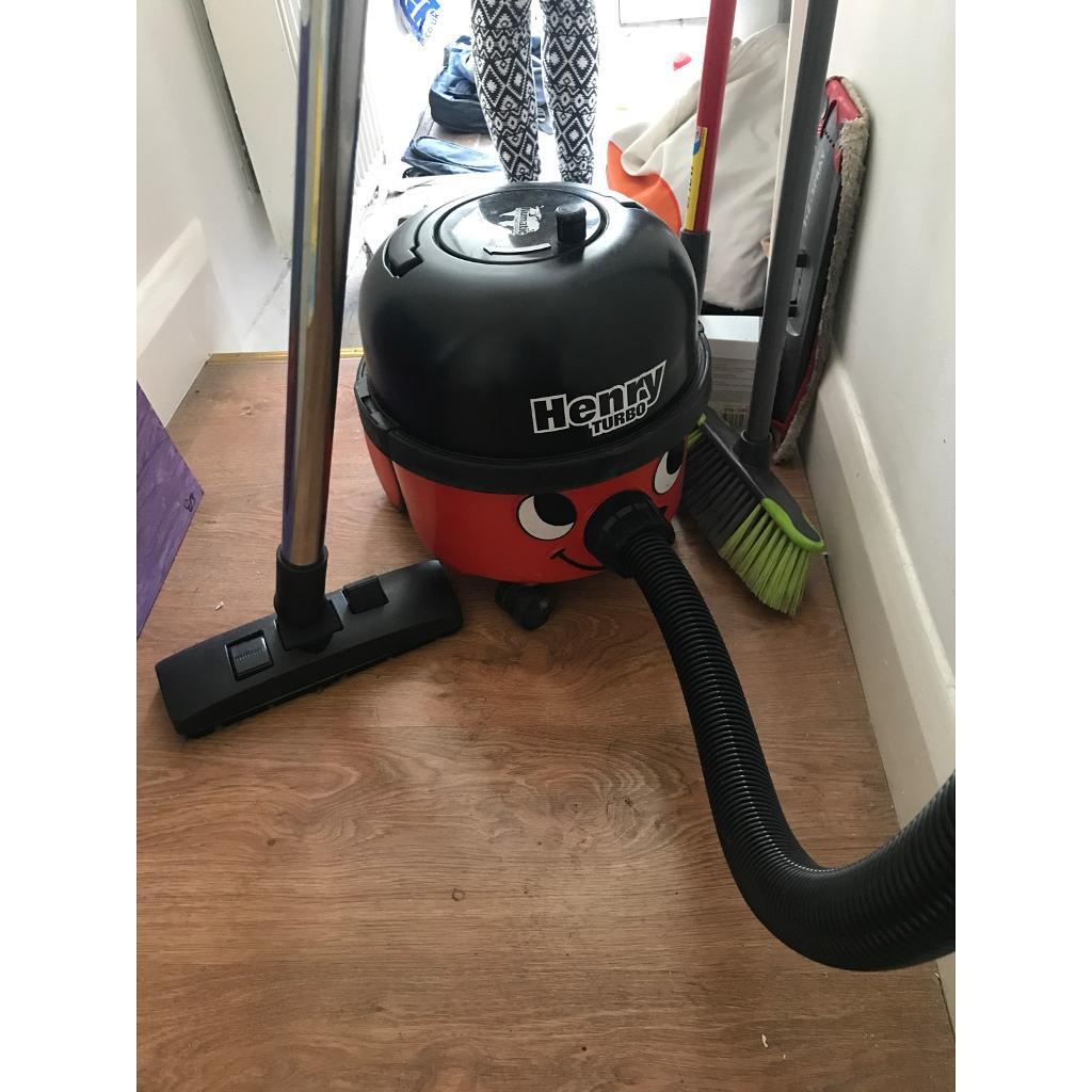Henry hoover (turbo) | in Camberwell 