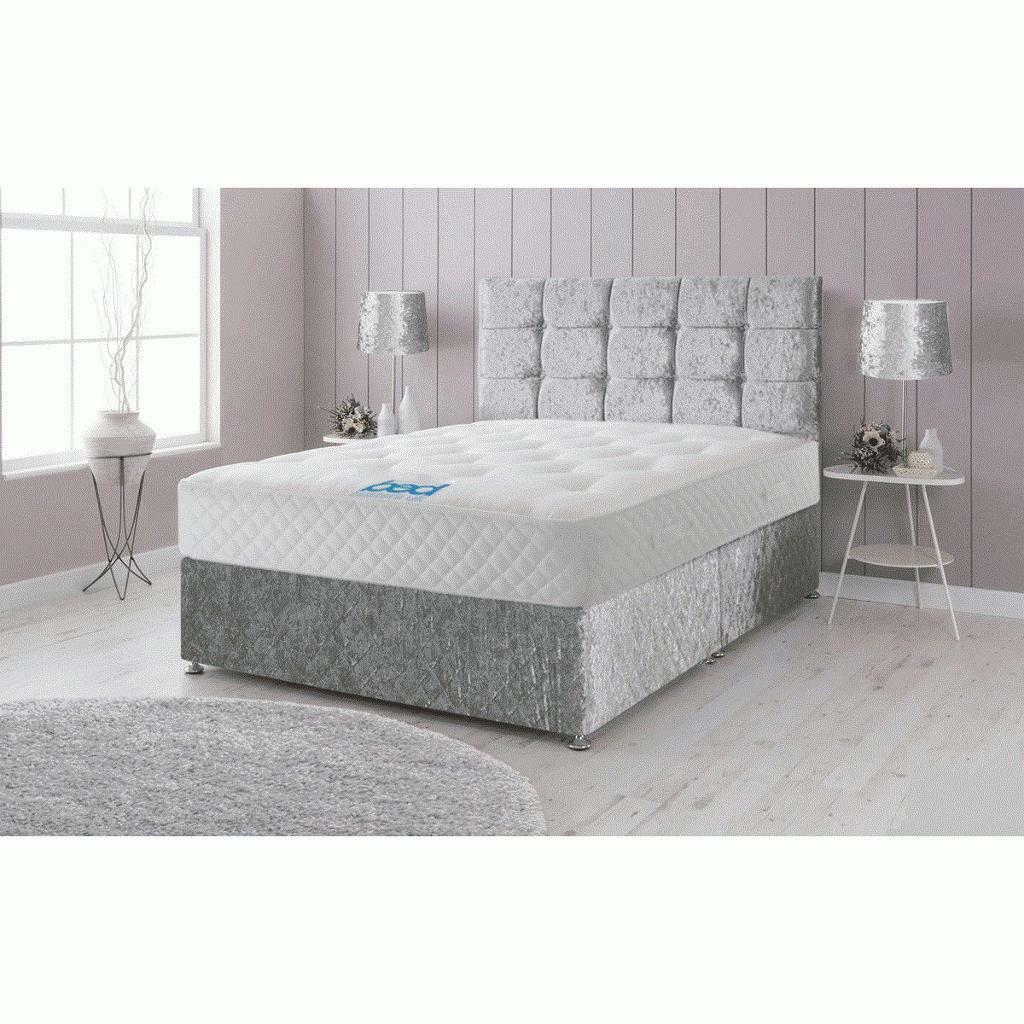 Double bed complete set in crushed velvet including mattress in Hall