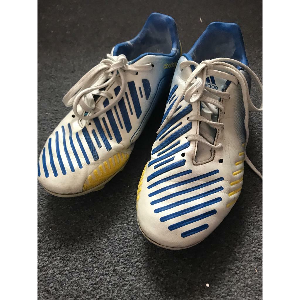 boys football boots size 4