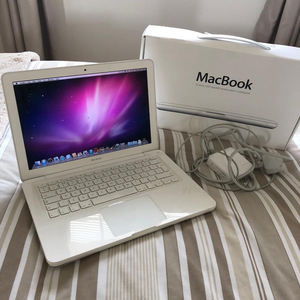 Apple MacBook Pro 17 Inch Core 2 Duo 3.06 GHz (2009) | MacFinder ...