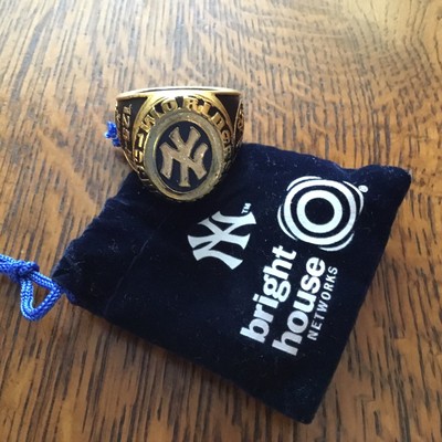 アクセサリー NEWYORK YANKEES CHAMPION RING 2001 New York Yankees AL Championship Ring – Gold & Silver