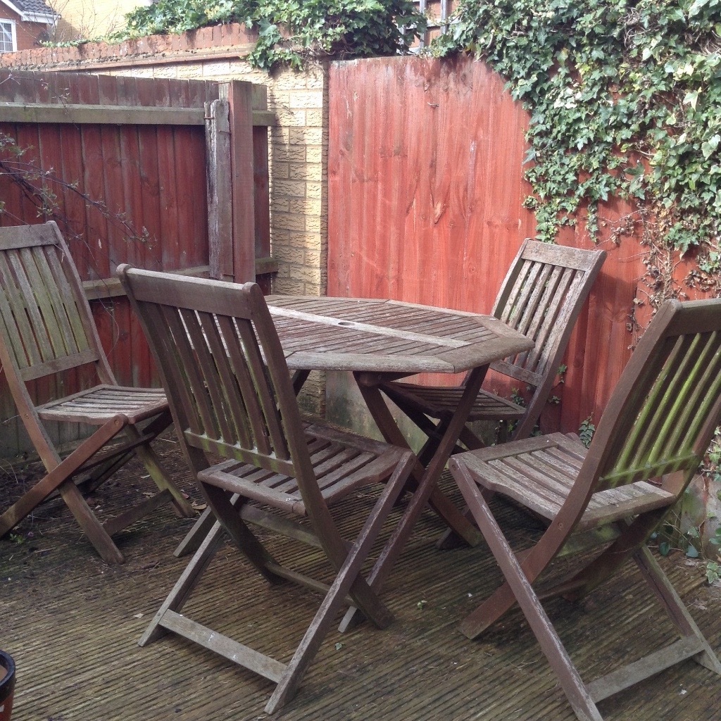 wooden garden table and four chairs | in Hadleigh, Suffolk | Gumtree