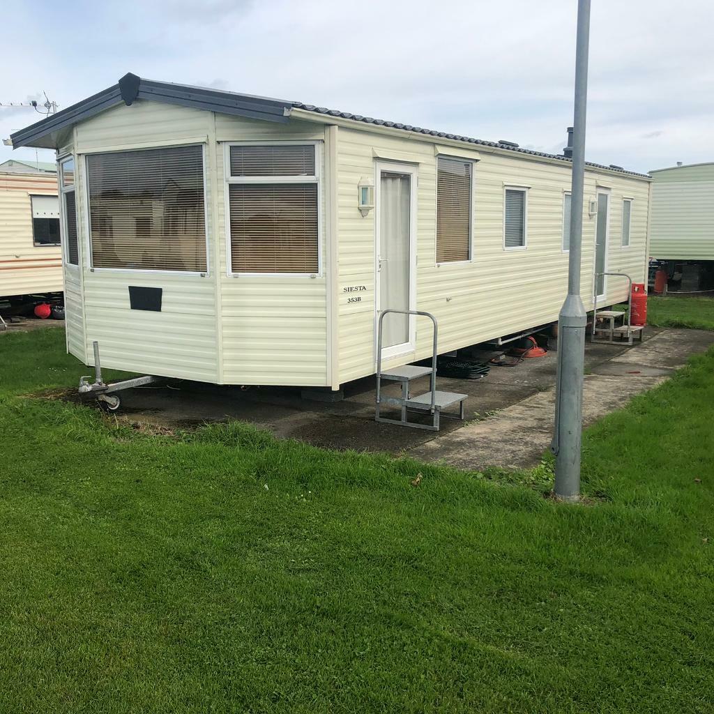 Sited Carnaby Siesta mobile home / caravan 36 x 12 ft 3 bedroom 2