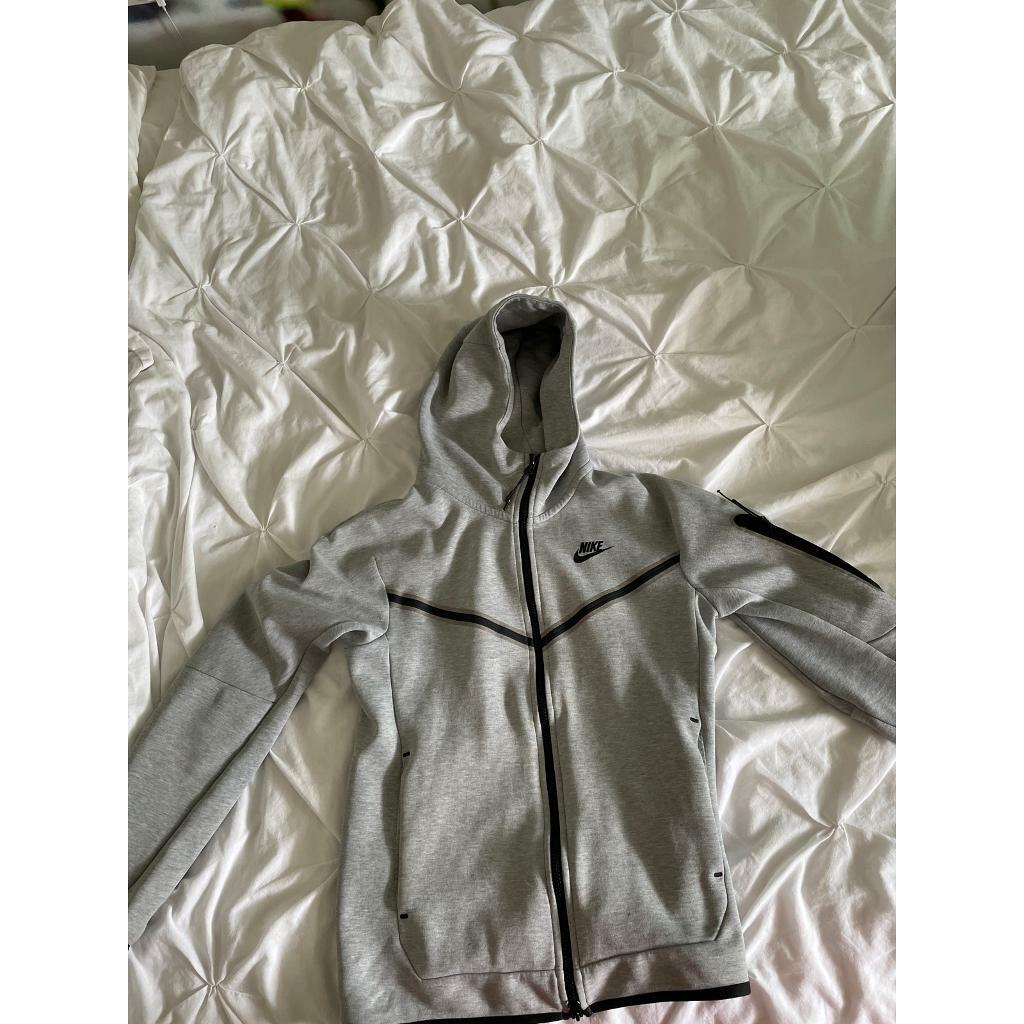 Grey nike tech fleece jumper in Southside, Glasgow Gumtree