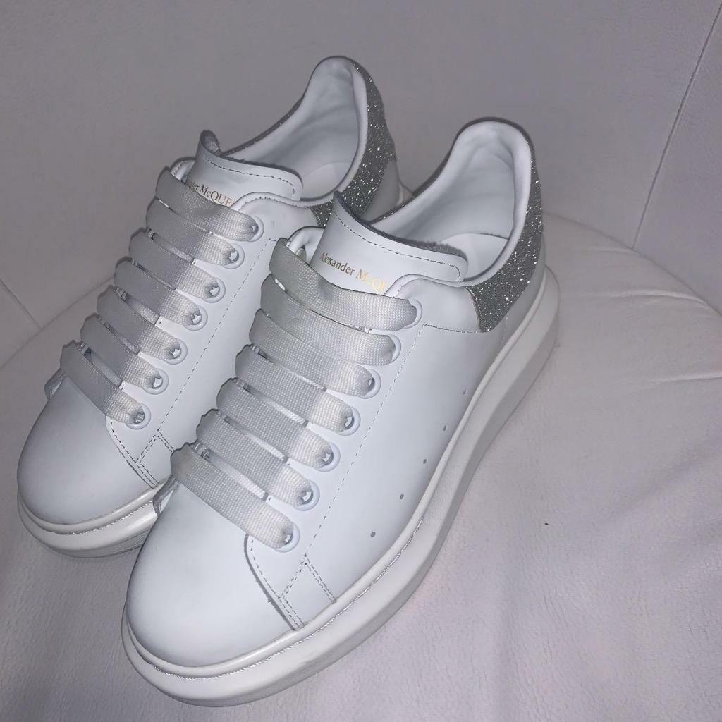 alexander mcqueen size 6