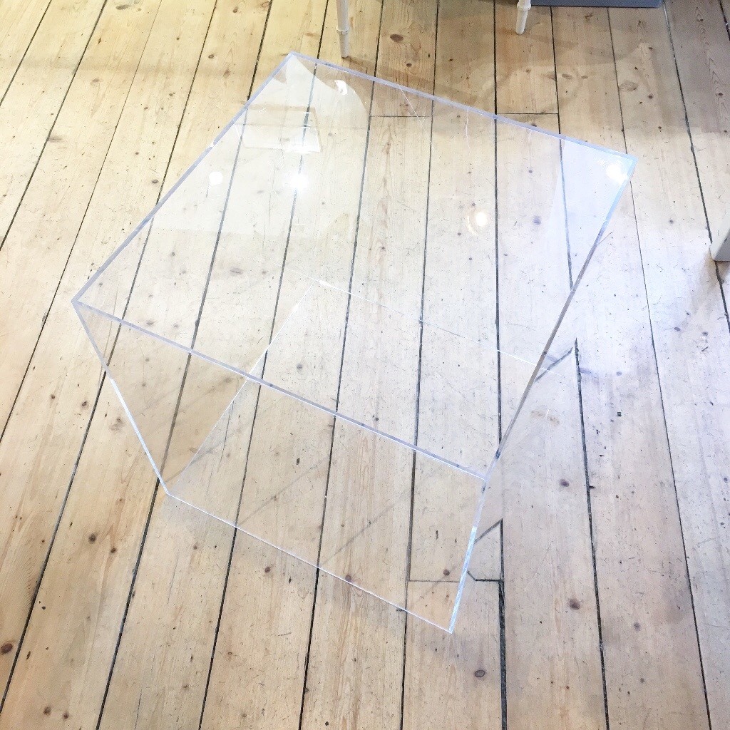50cm square clear Perspex box shop display/storage or art in Easter Road, Edinburgh Gumtree