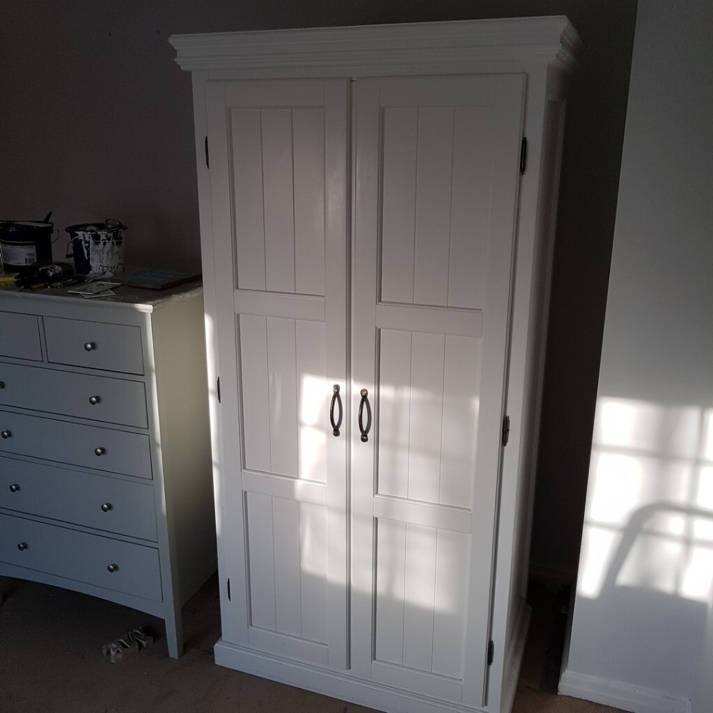 2 wardrobes for sale, very good condition in Hornchurch, London Gumtree