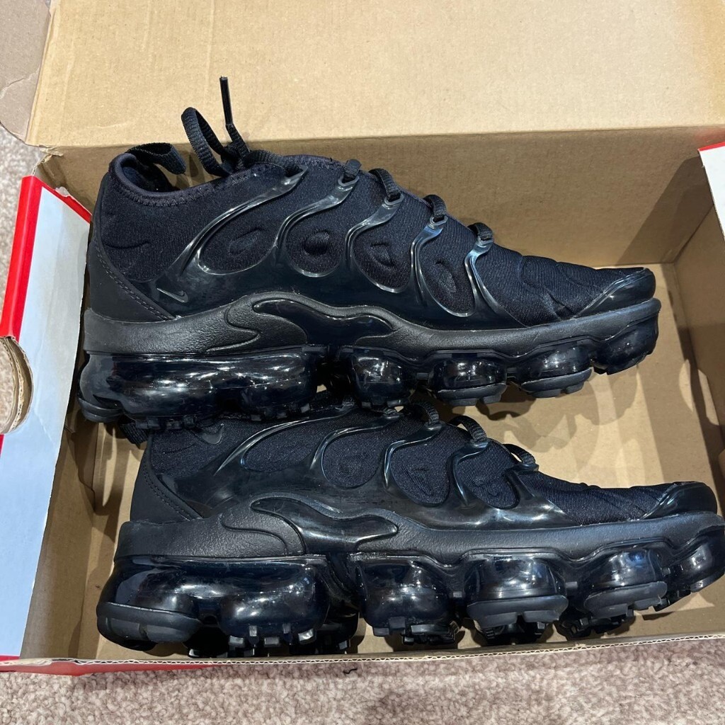 nike vapormax plus size 11