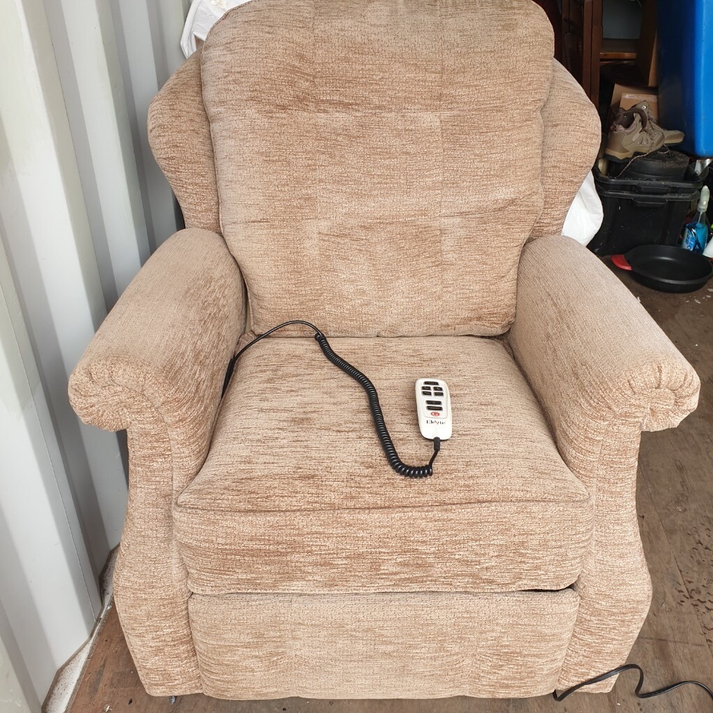 G plan elevate recline and lift chair in Bridgend Gumtree
