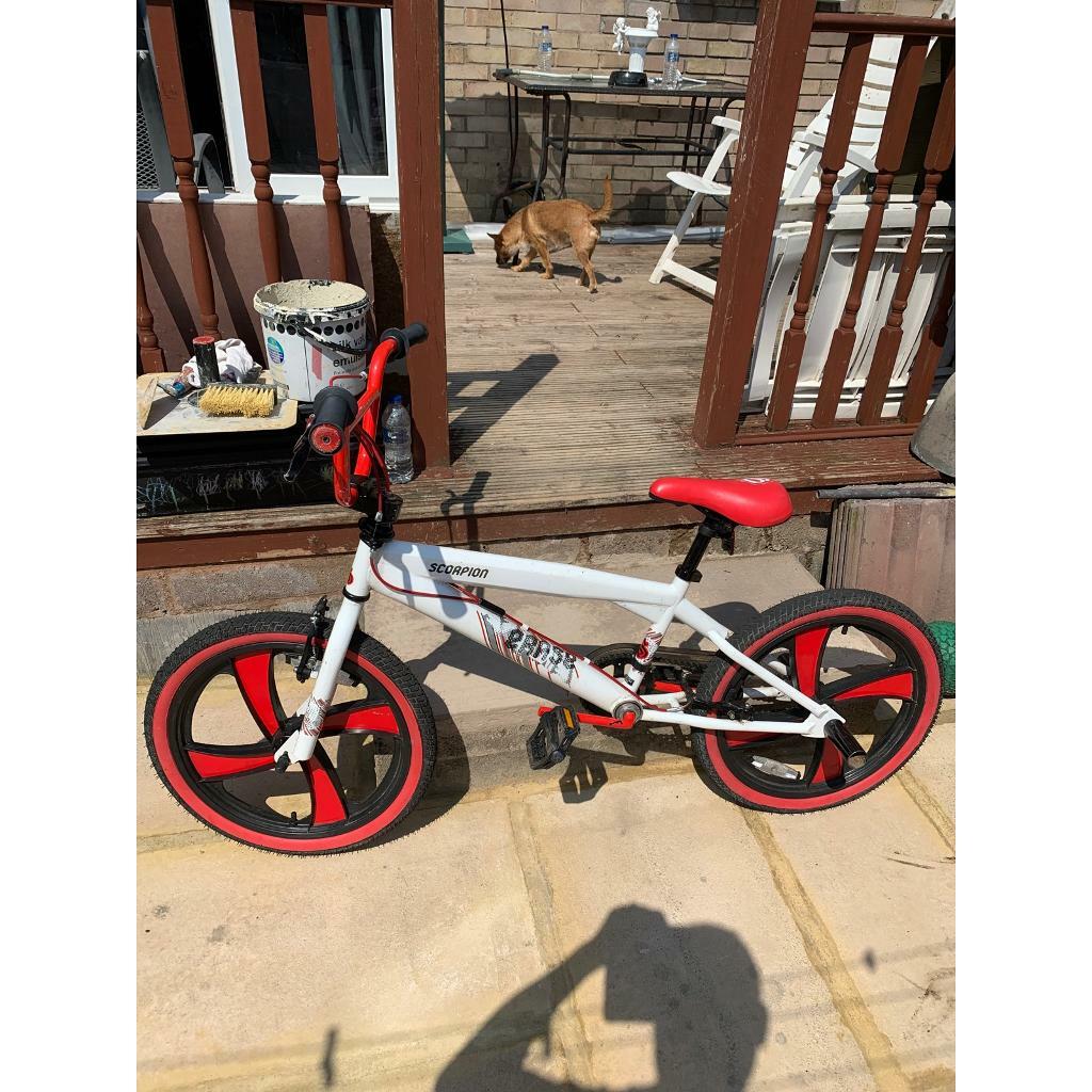 Scorpion Erase BMX 360* handlebars 20” wheels 24” frame white and red in Fishponds, Bristol