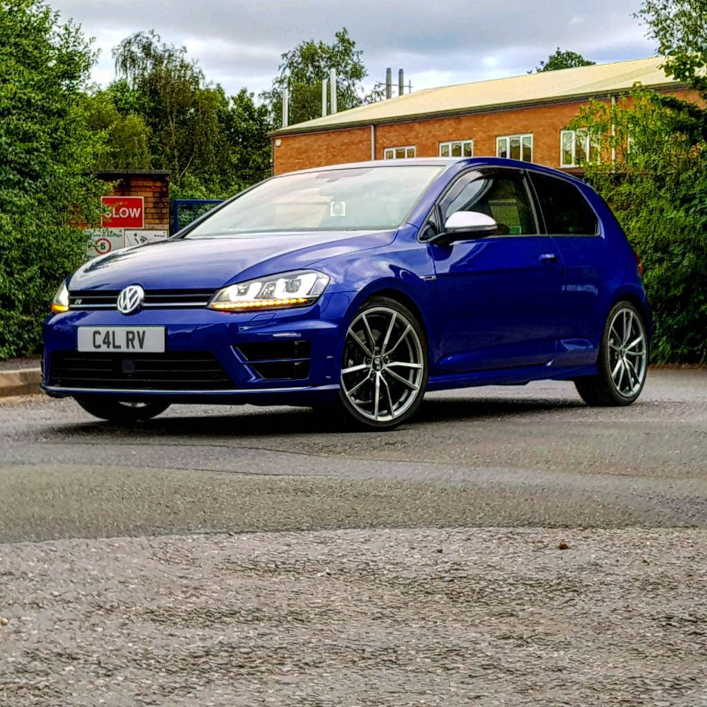 STUNNING GOLF R DSG full vw service low miles. in Caerphilly Gumtree