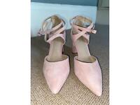 Pink heels. size eu39 uk6 As new