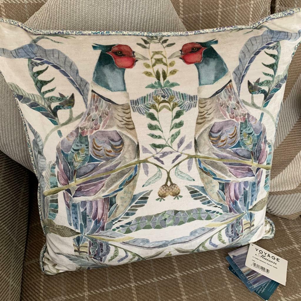 Cushion Voyage Maison in Cambuslang, Glasgow Gumtree