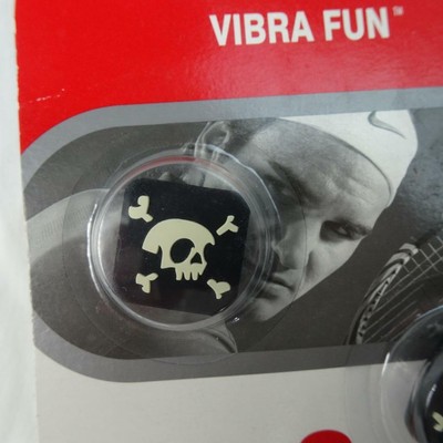 Wilson - WRZ534000 - Vibra Fun Vibration Dampener Skull and Cross Bones