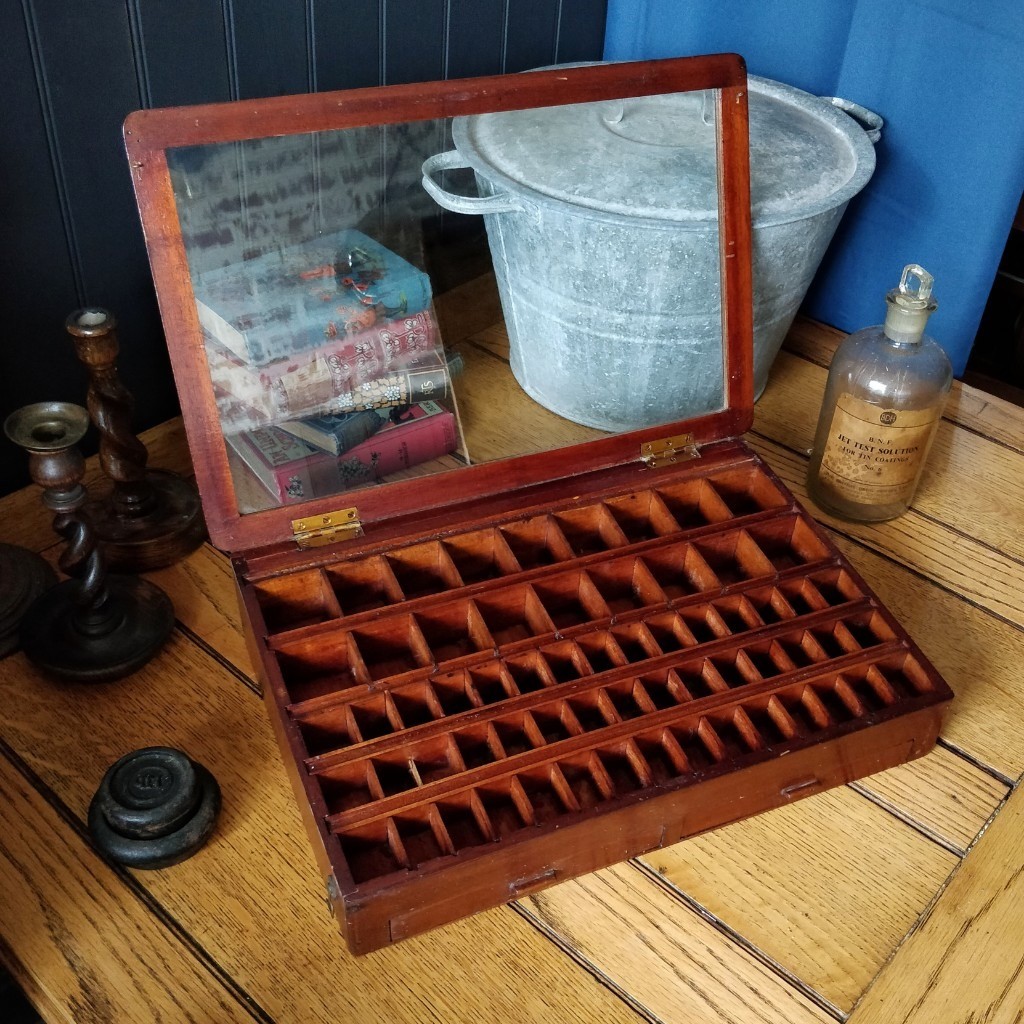 collectors box, antique display/storage wooden case, wooden display box