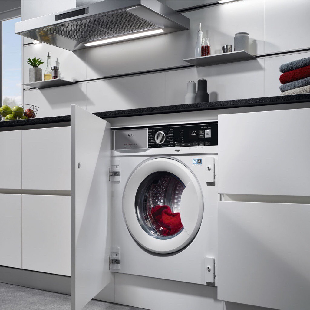 AEG 7000 integrated washer dryer in Pewsey, Wiltshire Gumtree