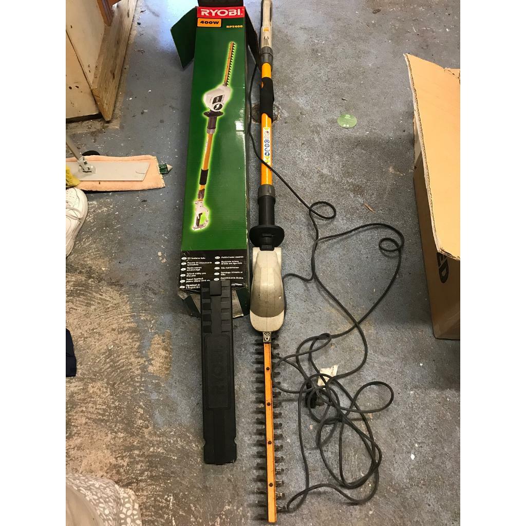 Ryobi 400w electric long reach hedge trimmer. in Dundonald, Belfast
