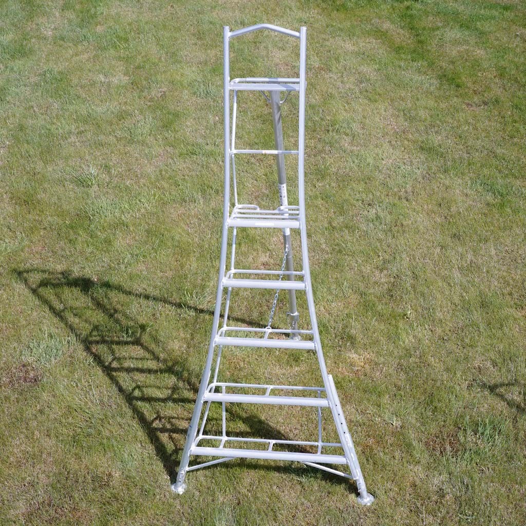 Henchman Professional Platform Tripod Ladder 3xAdjustable Legs