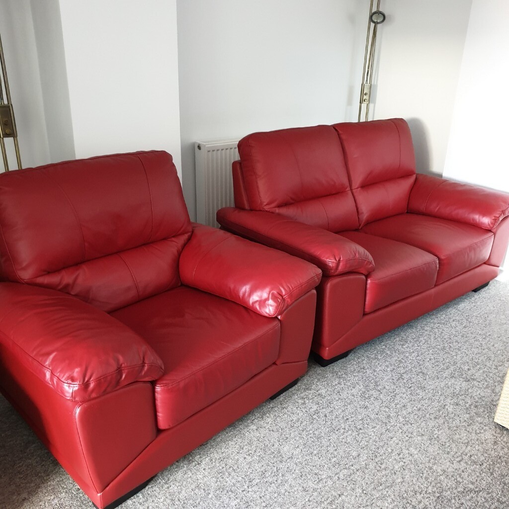 HARVEYS LEATHER VIXON 2 SEATER SOFA AND ARMCHAIR in Hawkinge, Kent