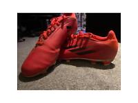 Adidas X speedflow.4 laced red and black