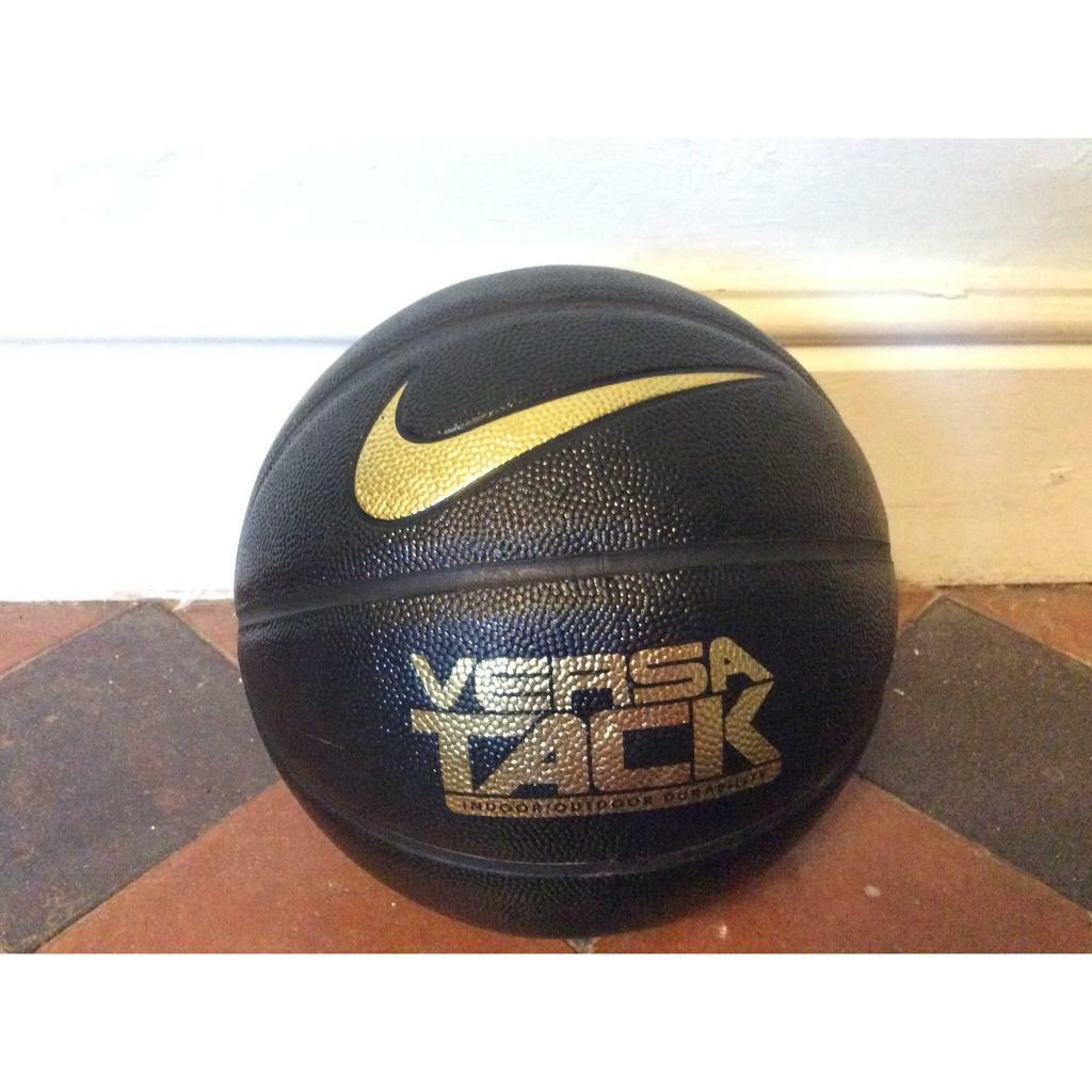 nike versa tack basketball black and gold