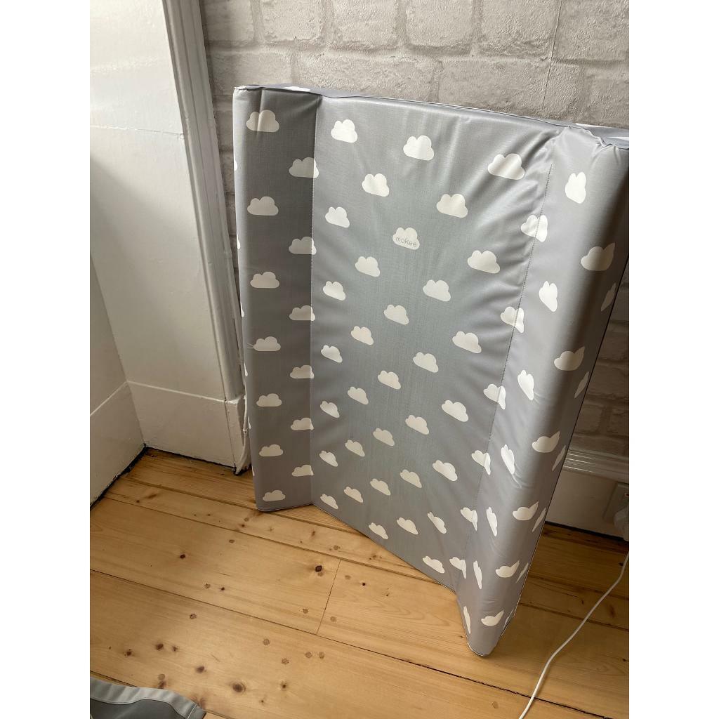 mokee cot top changer