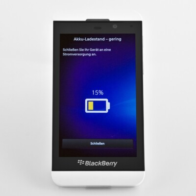 BlackBerry Z10 weiß neutral verpackt Smartphone 4,2 Zoll