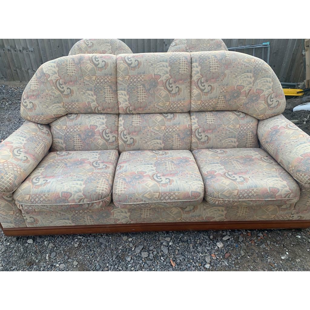 Sofas in Swansea Gumtree