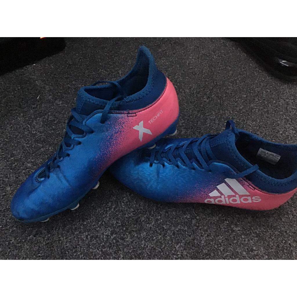 pink football boots size 3