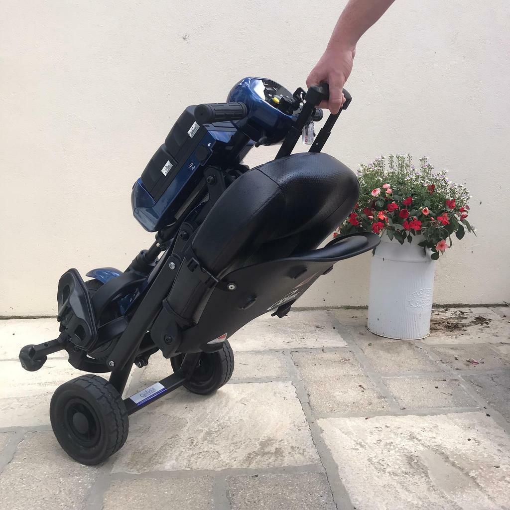 iLiving V8 Foldable Electric Mobility Scooter in Weymouth, Dorset