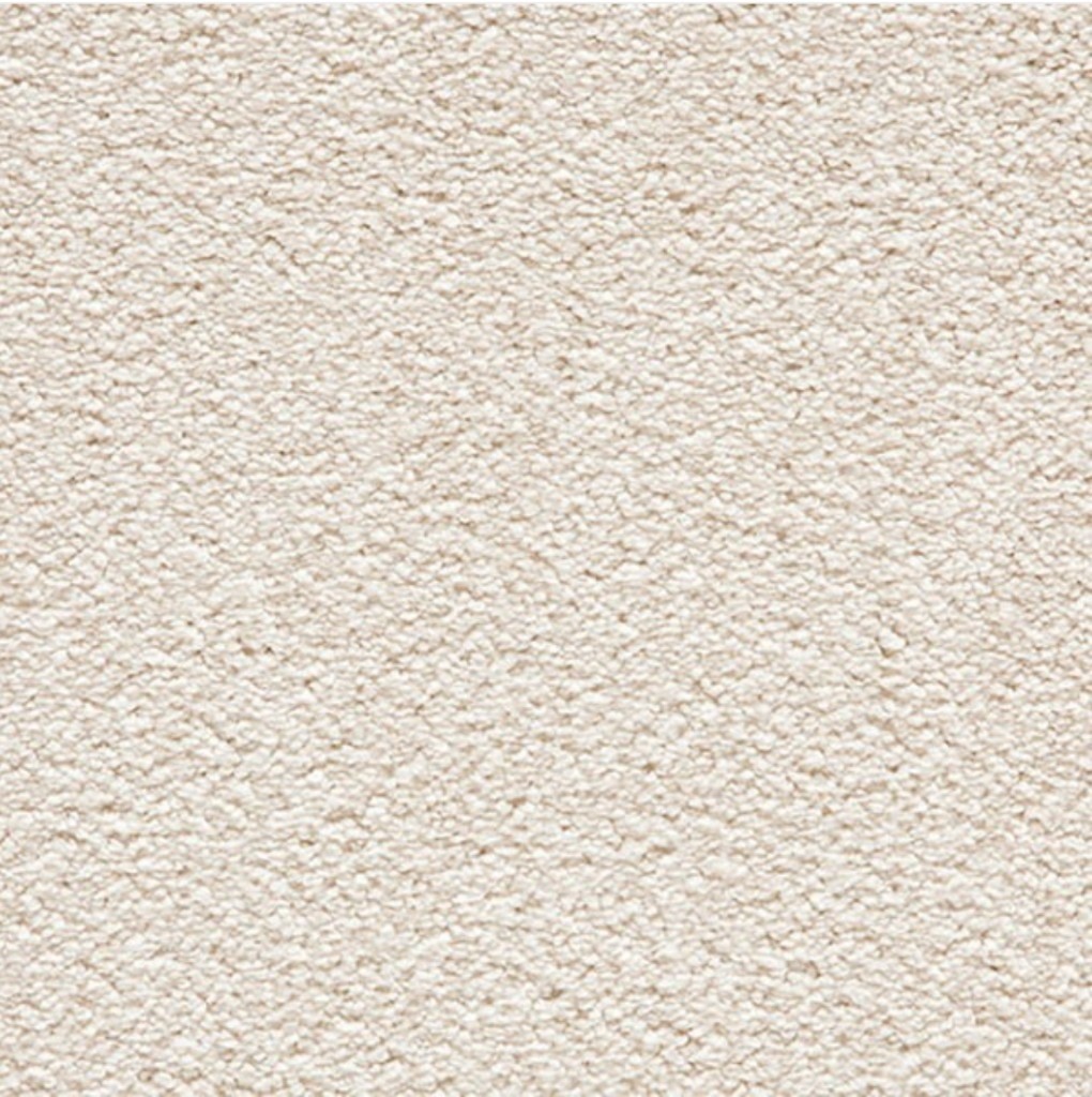 Quality Saxony Carpet in Cream Pile in BurtononTrent, Staffordshire