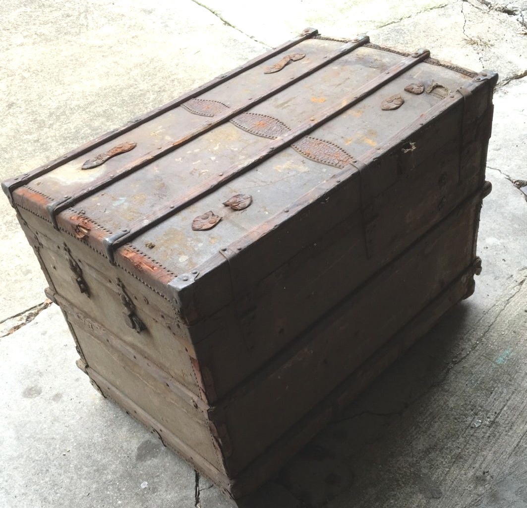Vintage Steamer Trunk from the 1800s Don't miss out