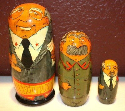 antique nesting dolls