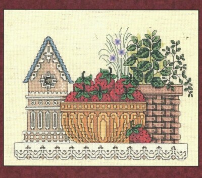 STRAWBERRY SEASON--Birdhouse--Basket--Plant--Bowl--Counted Cross Stitch Pattern