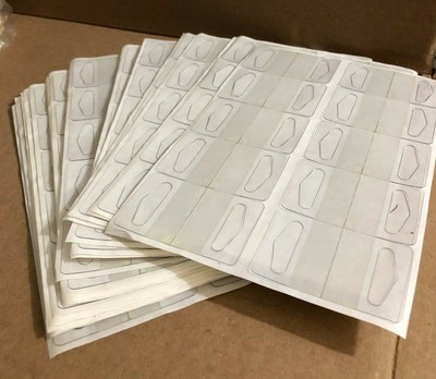 440 Self Stick Clear Plastic Hang Tabs Slotted Adhesive Tags Package Hangers NEW