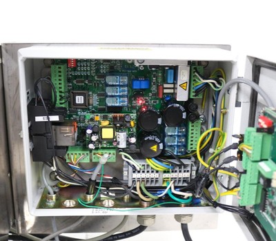 K-Tron Soder KCLKT20 Twin Screw Feeder, w/ KSHM OB 450W DC Drive Controller