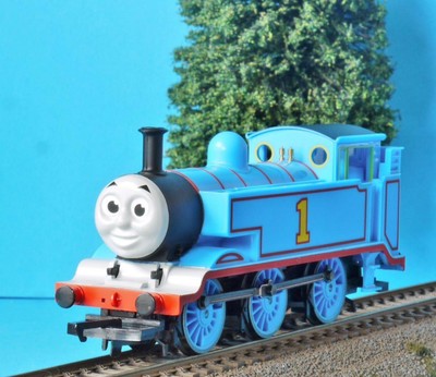 hornby thomas the tank engine train set