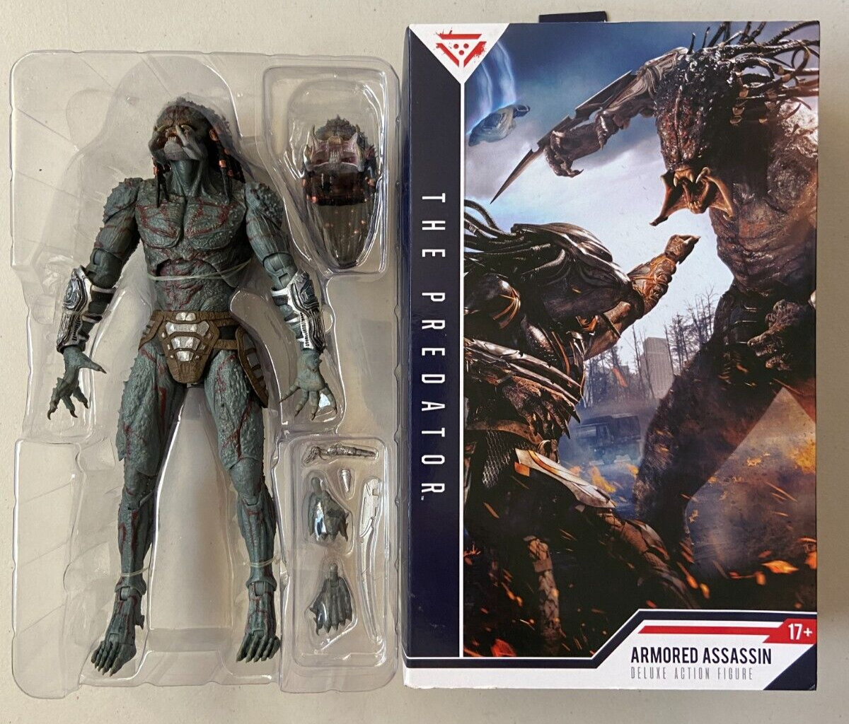 NECA Predator Ultimate Armored Assassin Deluxe Action Figure NECA Predator Ultimate Armored Assassin Deluxe Action Figure