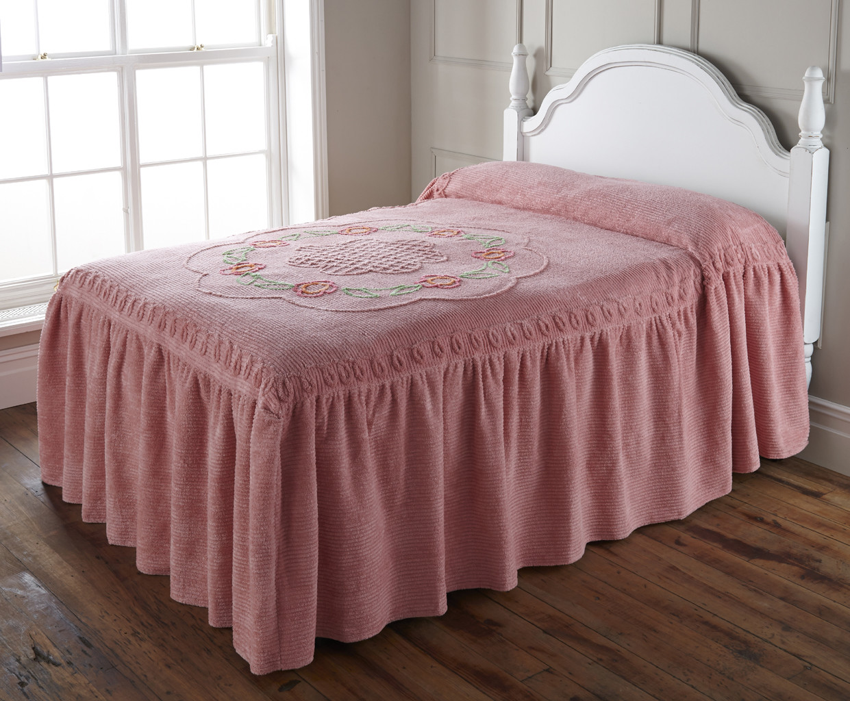 PINK "ROMA" TRADITIONAL CANDLEWICK CHENILLE FITTED BEDSPREAD WITH