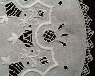 Antique Vintage Italian Round Embroidered Doilies Set Or Placemats Set Of 9