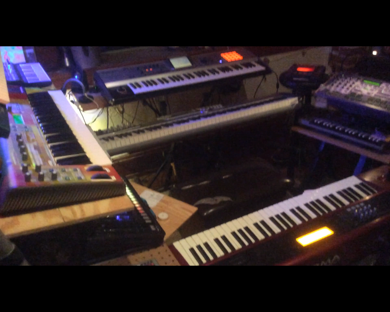 Roland Fantom X6 Sampling Workstation Audio Track Expansion