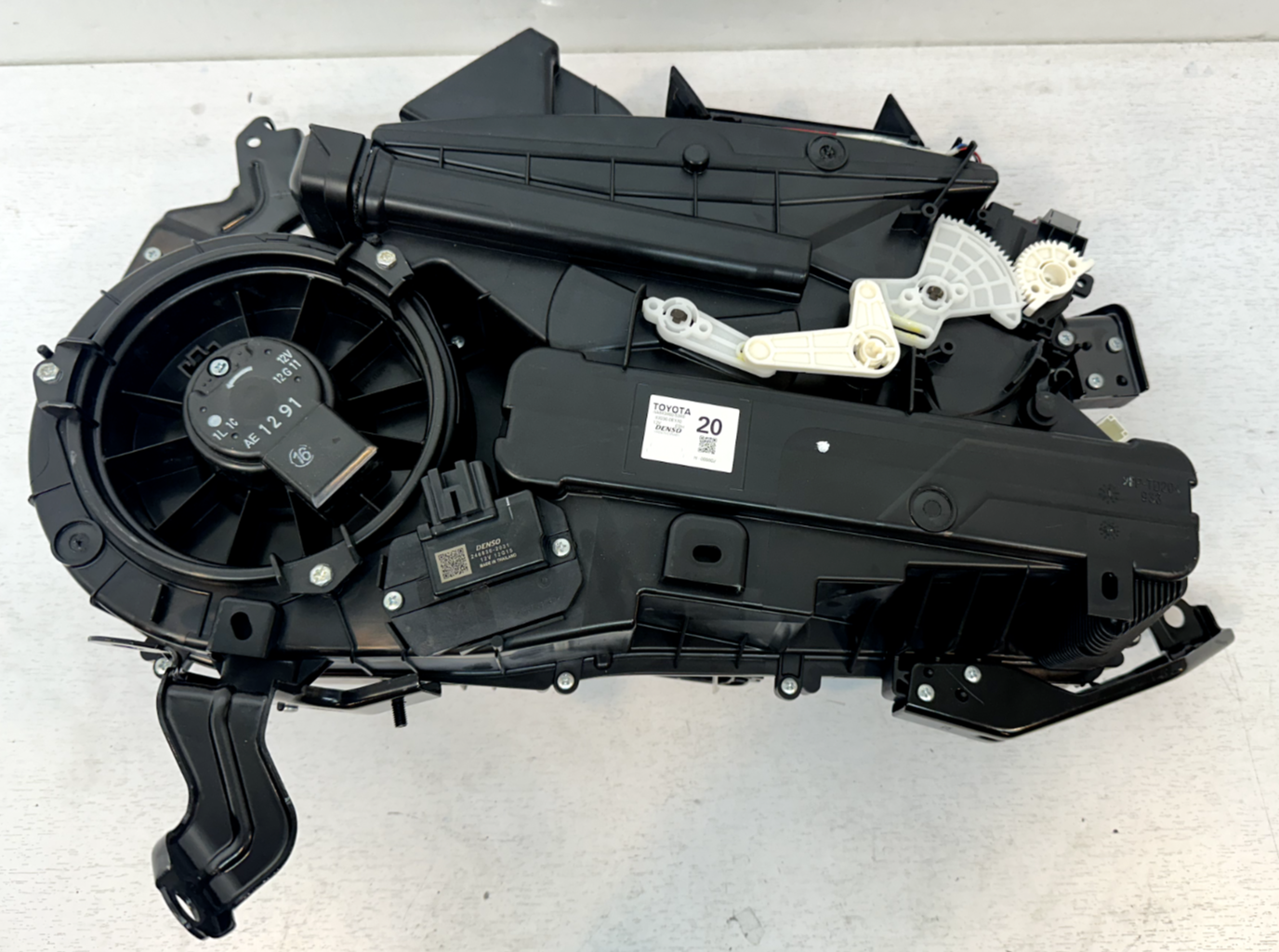 モカ TOYOTA エンジニアウェア Amazon.com: Generic IACV Idle Air Control Valve Fit For