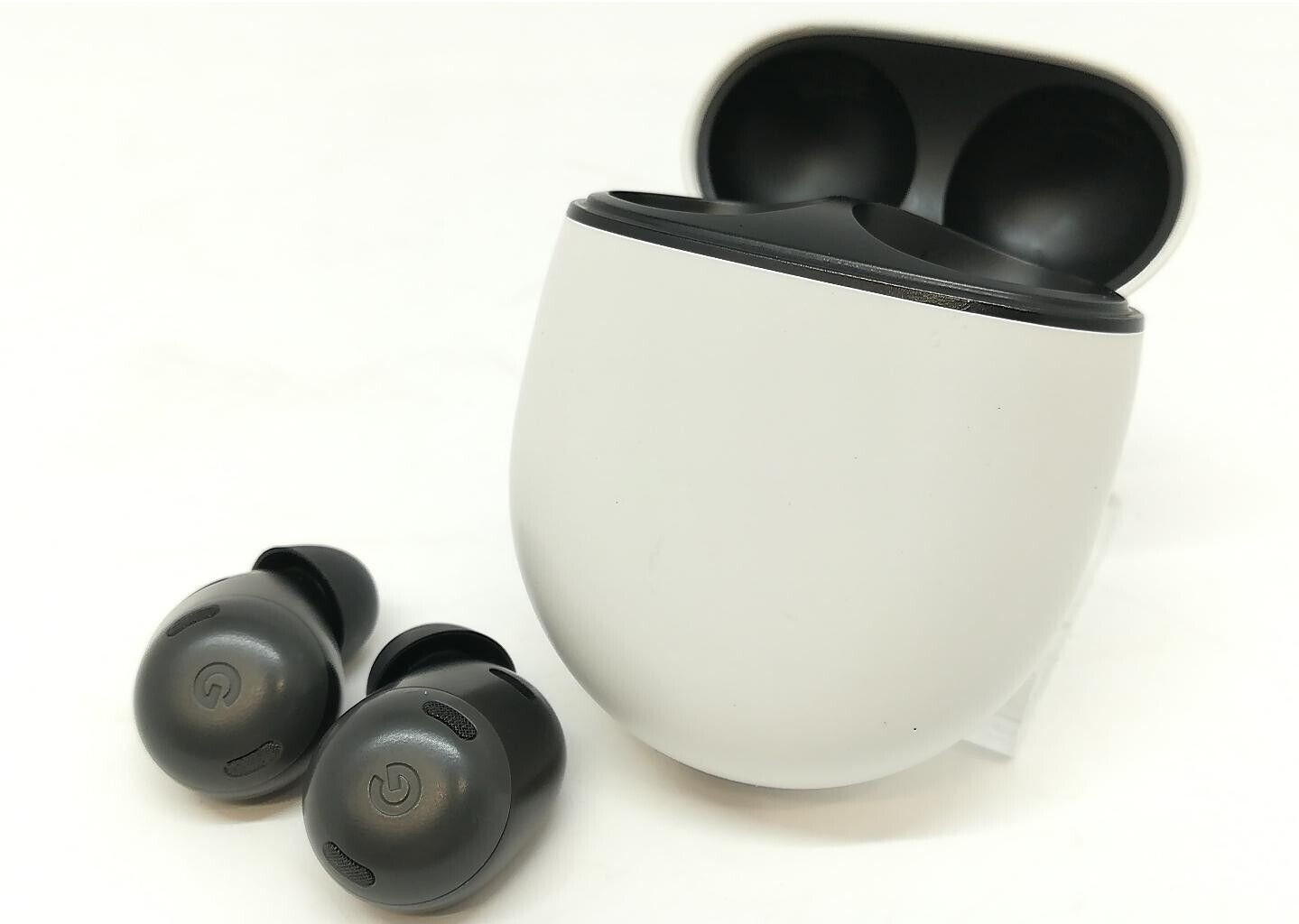 Google　Pixel Buds Pro　charcoal Google Pixel Buds Pro True Wireless Noise Canceling In-Ear