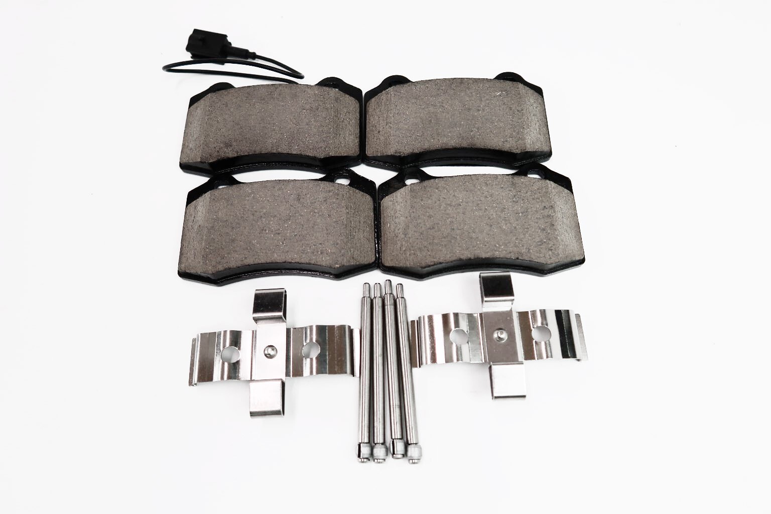 Maserati Quattroporte GTS 3.8 V8 front rear brake pads TopEuro #1562