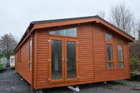 PRESTIGE BUCKLAND 42X20 • REFURBISHED 2 BED LODGE • OFF-SITE • ANNEX