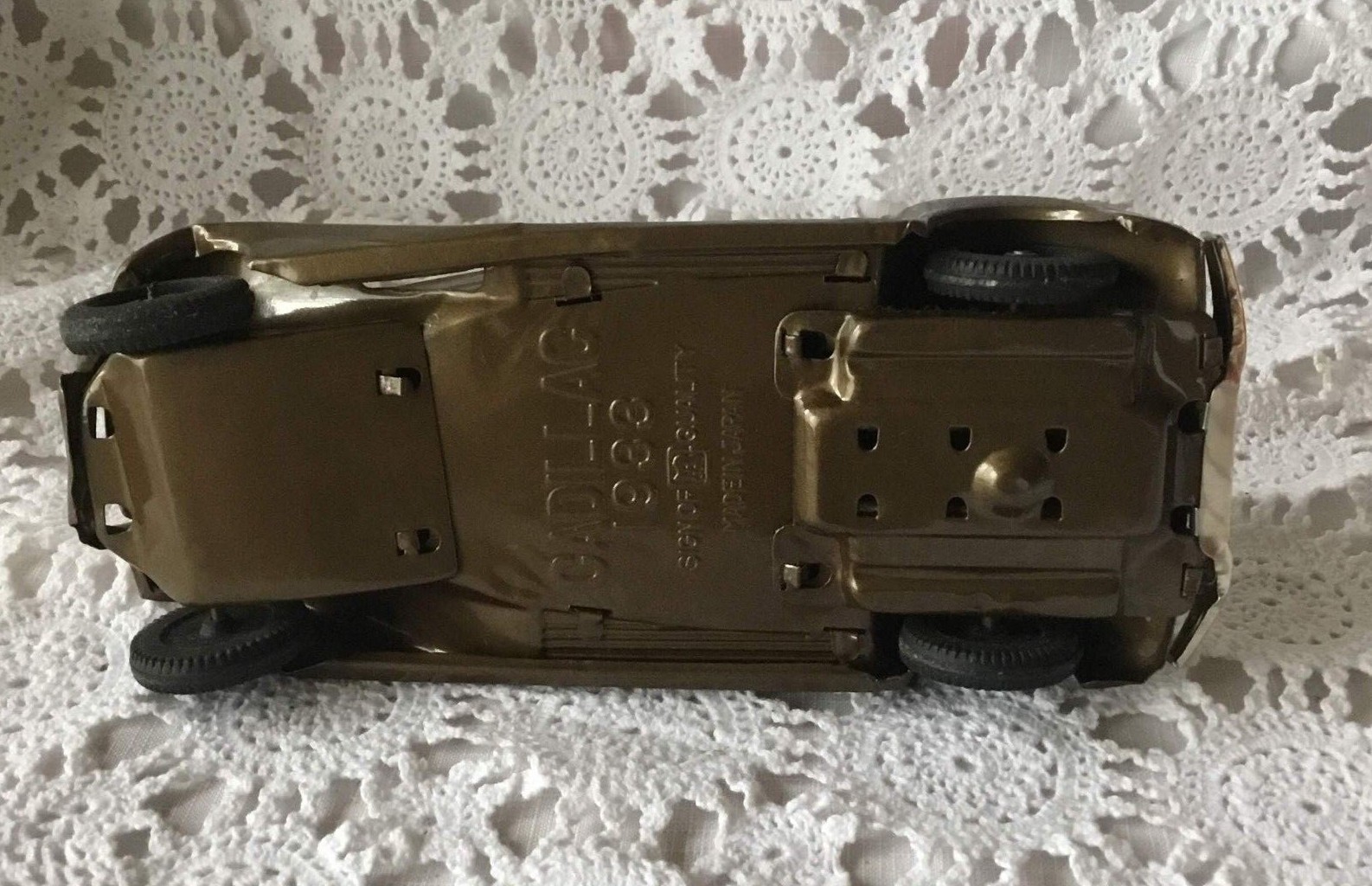 Cadillac 1933 Sign of Quality Car Japanese Tin Toy Car Vintage Needs TLC